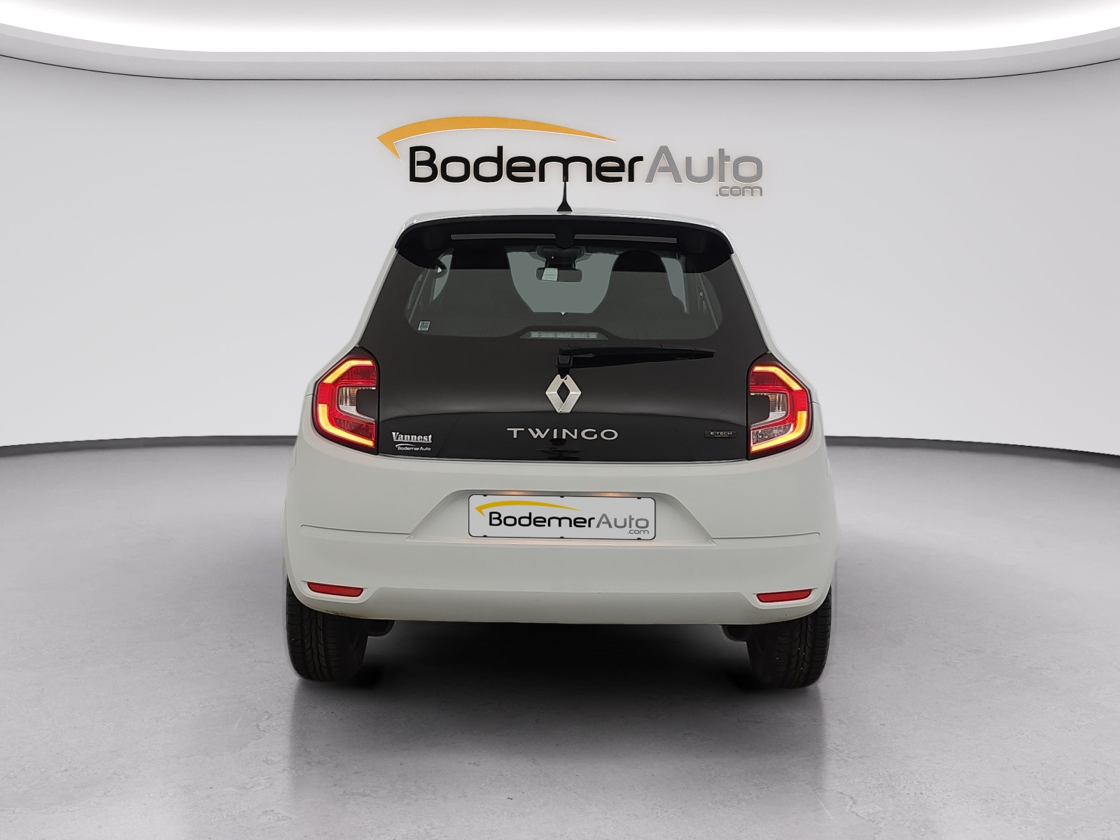 Vente en ligne Renault Twingo Electrique Twingo III E-Tech au prix de 12 990 €
