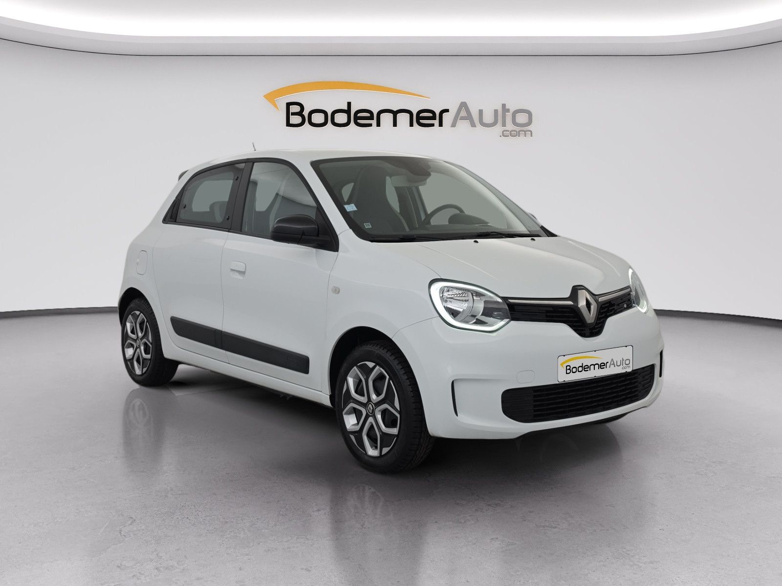 Vente en ligne Renault Twingo Electrique Twingo III E-Tech au prix de 12 990 €