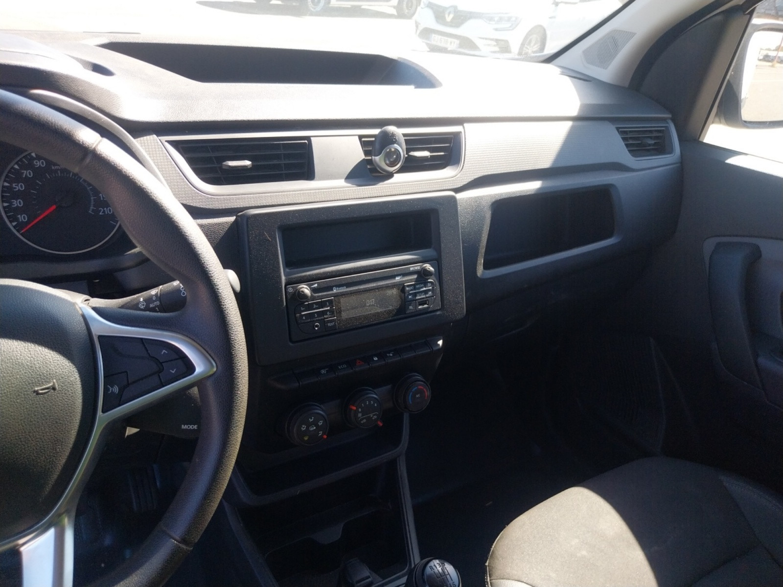 Vente en ligne Renault Express Van  BLUE DCI 95 - 22 au prix de 15 990 €