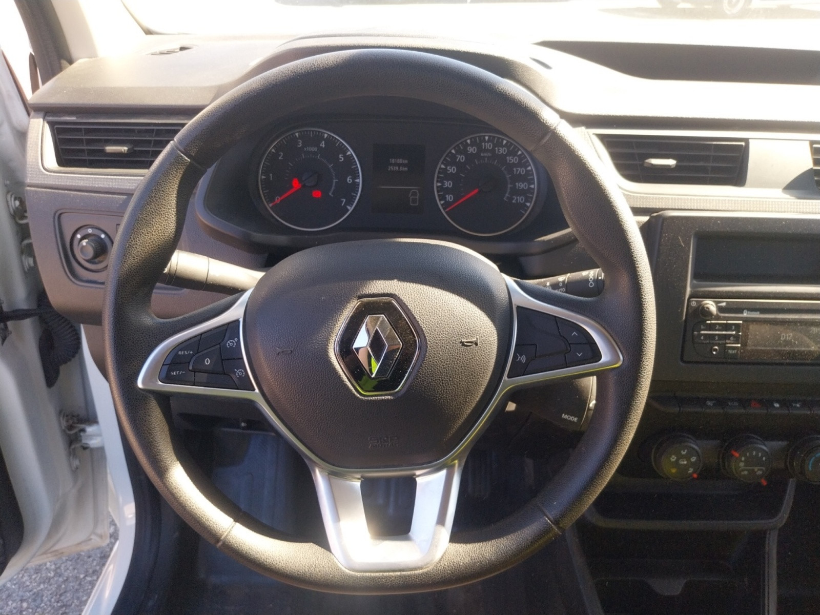Vente en ligne Renault Express Van  BLUE DCI 95 - 22 au prix de 15 990 €