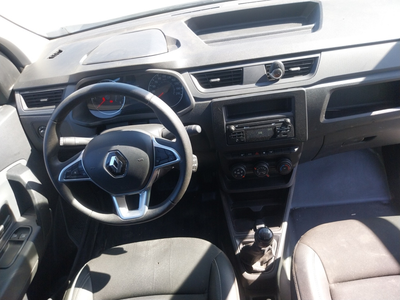 Vente en ligne Renault Express Van  BLUE DCI 95 - 22 au prix de 15 990 €