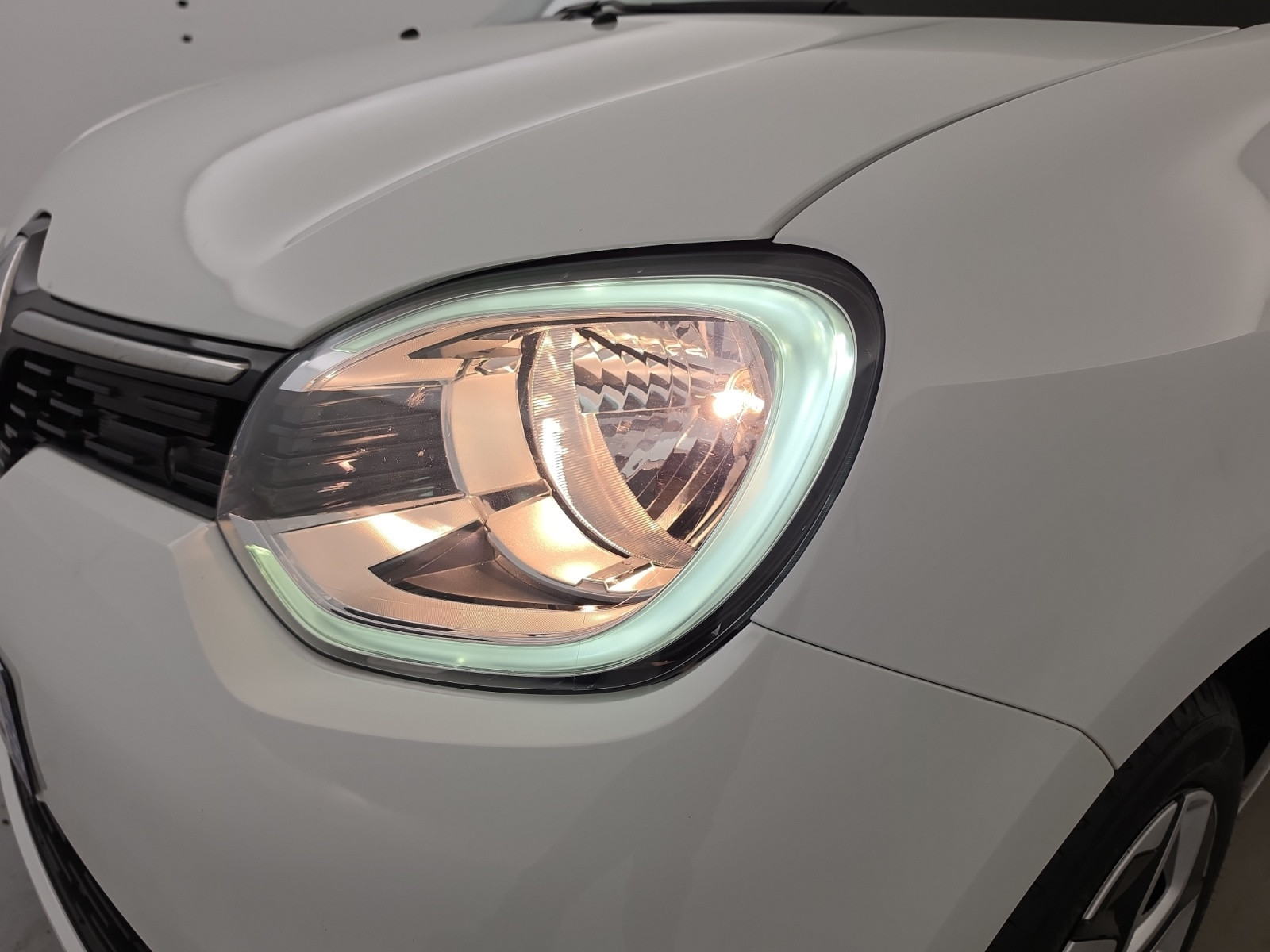 Vente en ligne Renault Twingo Electrique Twingo III E-Tech au prix de 12 990 €