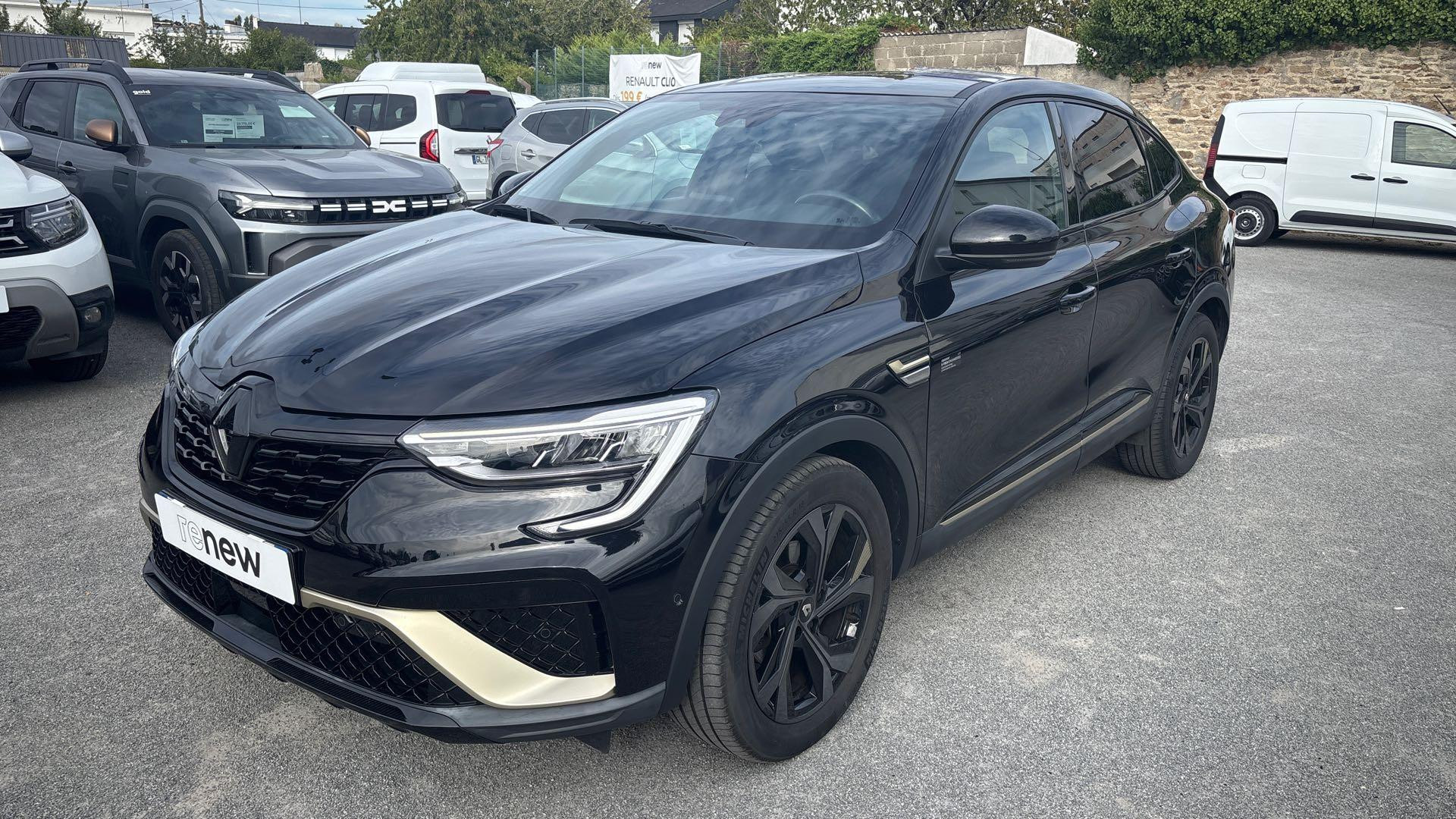 Renault Arkana  E-Tech hybride 145 - 22 occasion de 2023 en vente à Vannes