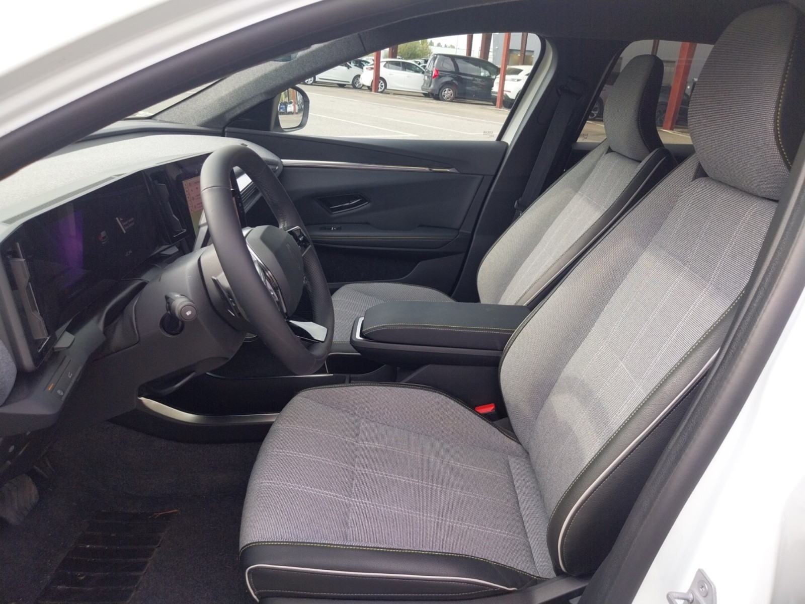 Vente en ligne Renault Scenic E-Tech Scenic E-Tech électrique 220 ch grande autonomie au prix de 37 490 €