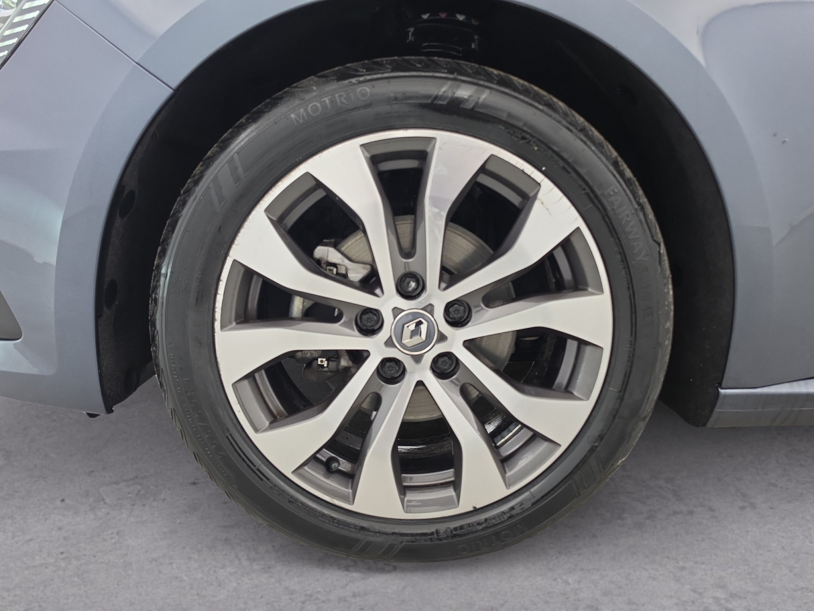 Vente en ligne Renault Megane 4  TCe 140 EDC au prix de 17 690 €