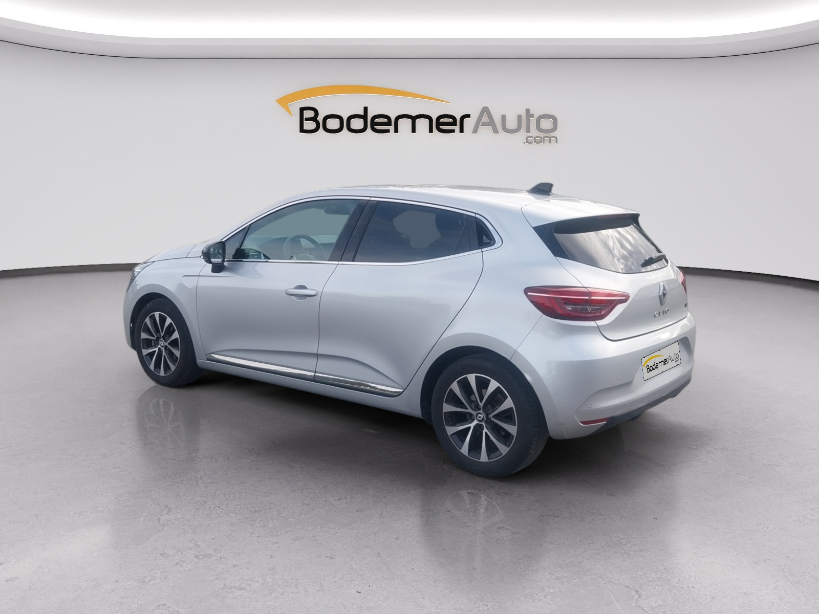 Vente en ligne Renault Clio 5 Clio E-Tech full hybrid 145 au prix de 18 490 €