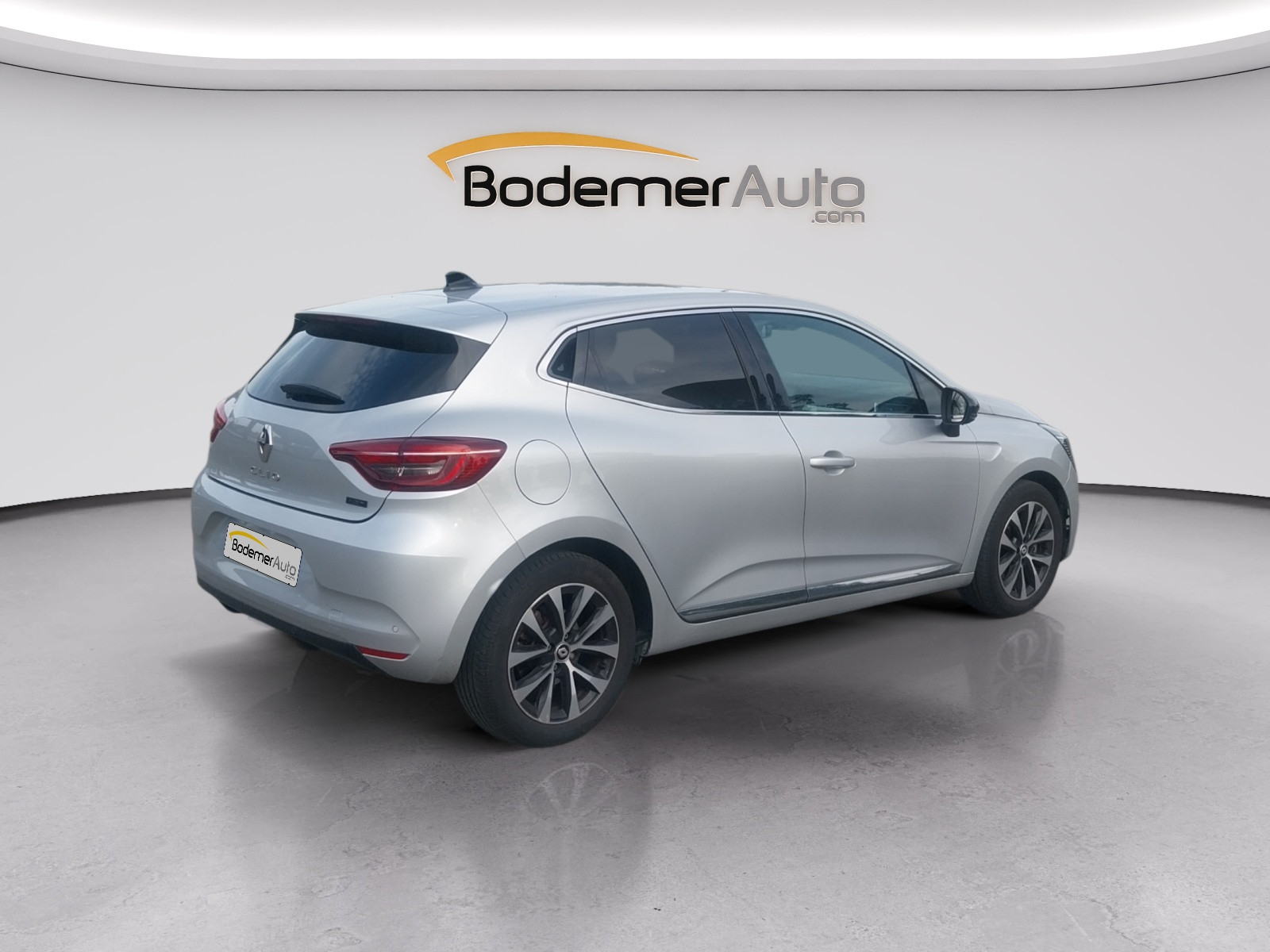 Vente en ligne Renault Clio 5 Clio E-Tech full hybrid 145 au prix de 18 490 €