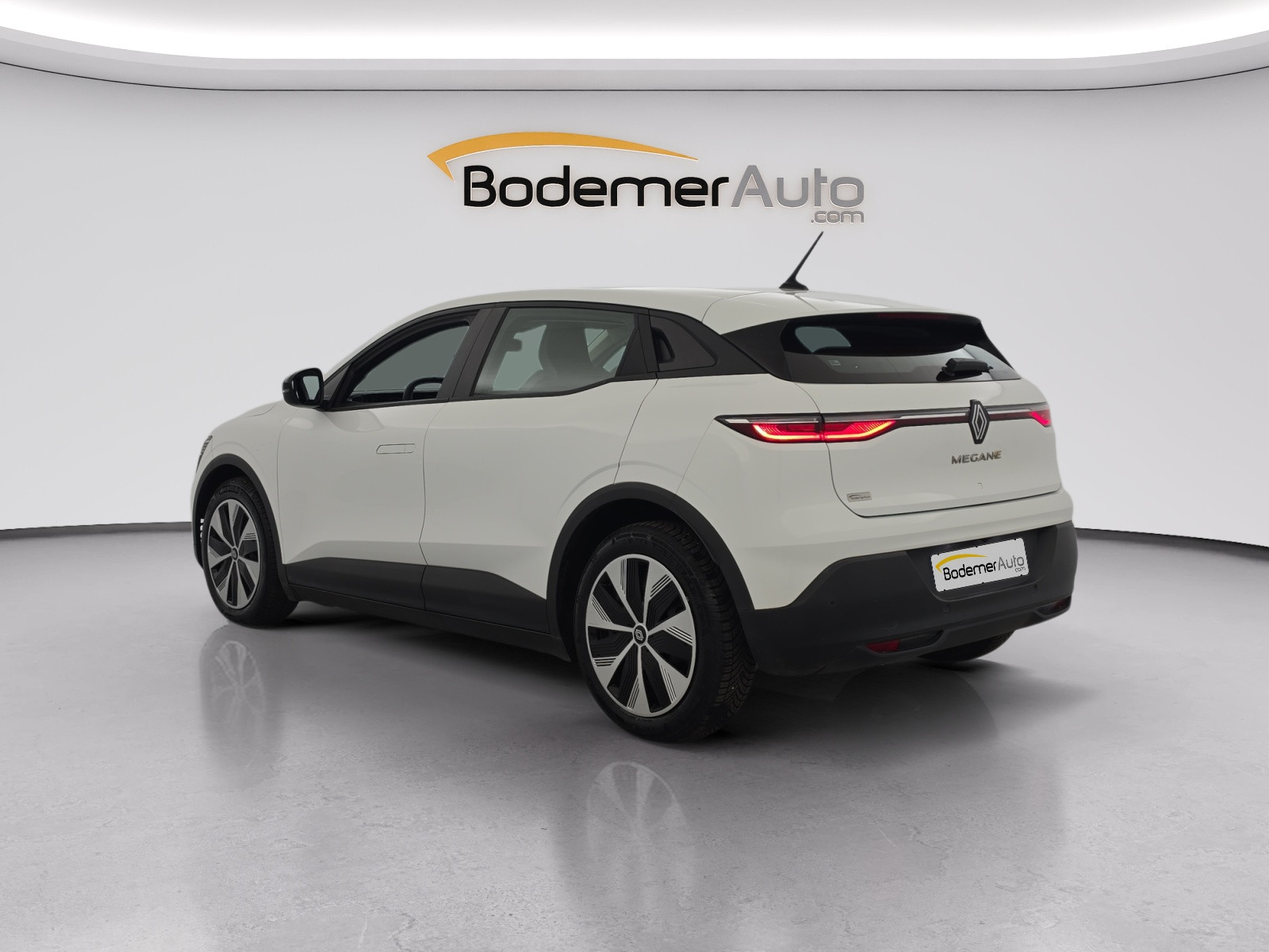 Vente en ligne Renault Megane E-Tech  ER EV60 130ch super charge au prix de 23 690 €