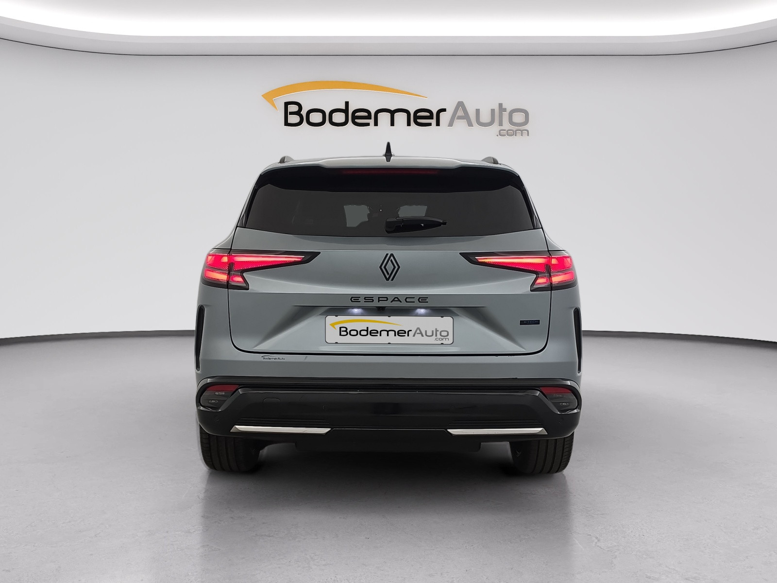 Vente en ligne Renault Espace Espace full hybrid E-Tech 200 ch 7pl au prix de 40 490 €