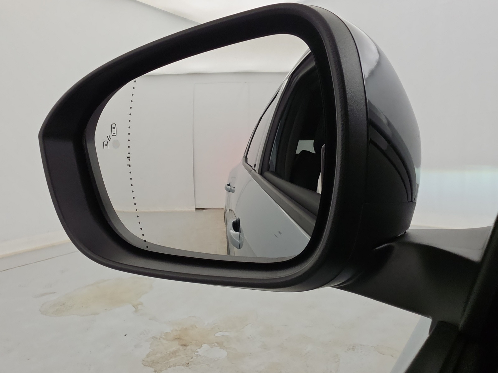 Vente en ligne Renault Espace Espace full hybrid E-Tech 200 ch 7pl au prix de 40 490 €