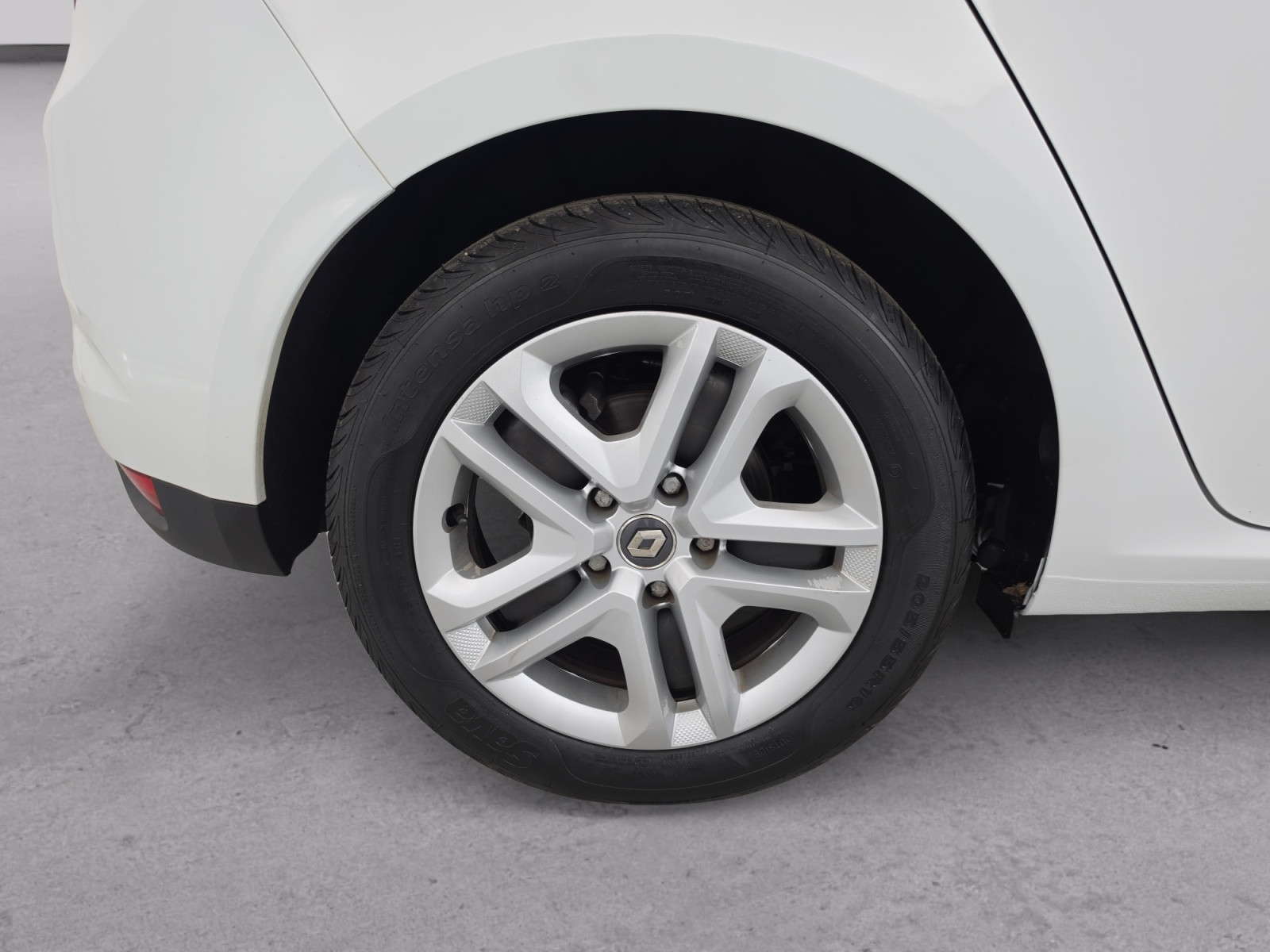 Vente en ligne Renault Megane 4 Mégane IV Berline Blue dCi 115 au prix de 13 990 €