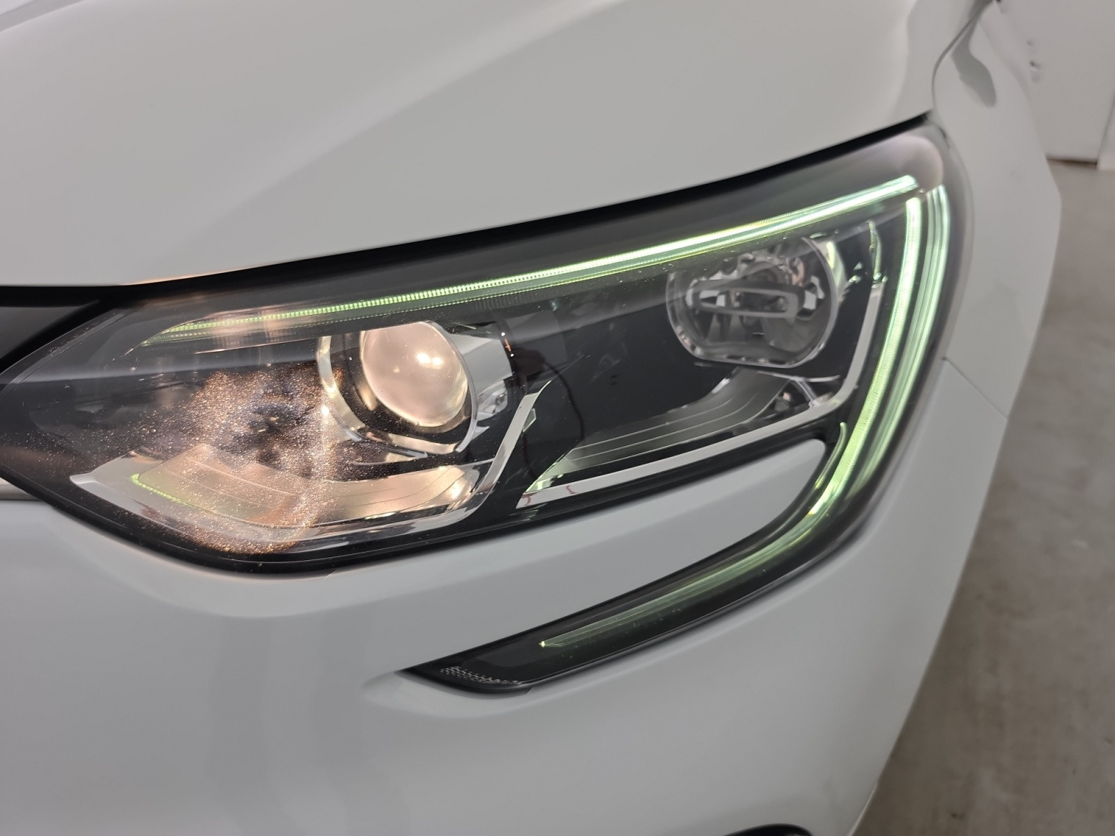 Vente en ligne Renault Megane 4 Mégane IV Berline Blue dCi 115 au prix de 13 990 €