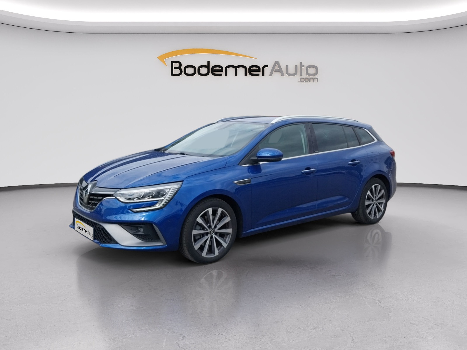 Renault Megane 4 Estate Mégane IV Estate E-TECH Plug-In Hybride 160 occasion de 2021 en vente à Vannes