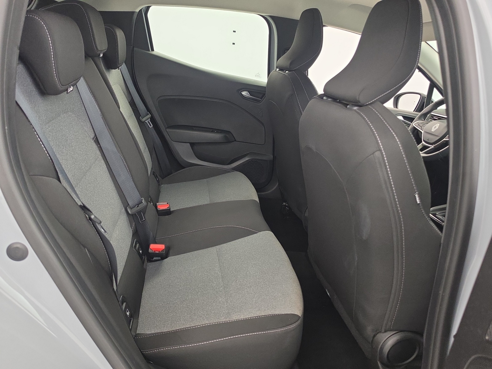 Vente en ligne Renault Clio 5 Clio Blue dCi 100 ch GSR2 au prix de 17 590 €