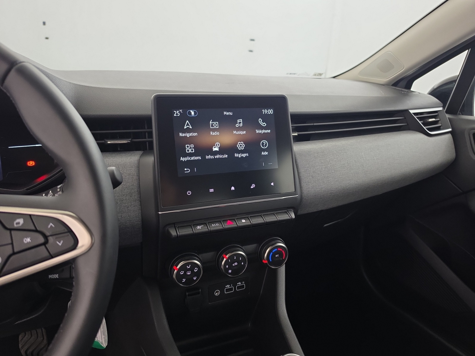 Vente en ligne Renault Clio 5 Clio Blue dCi 100 ch GSR2 au prix de 17 590 €