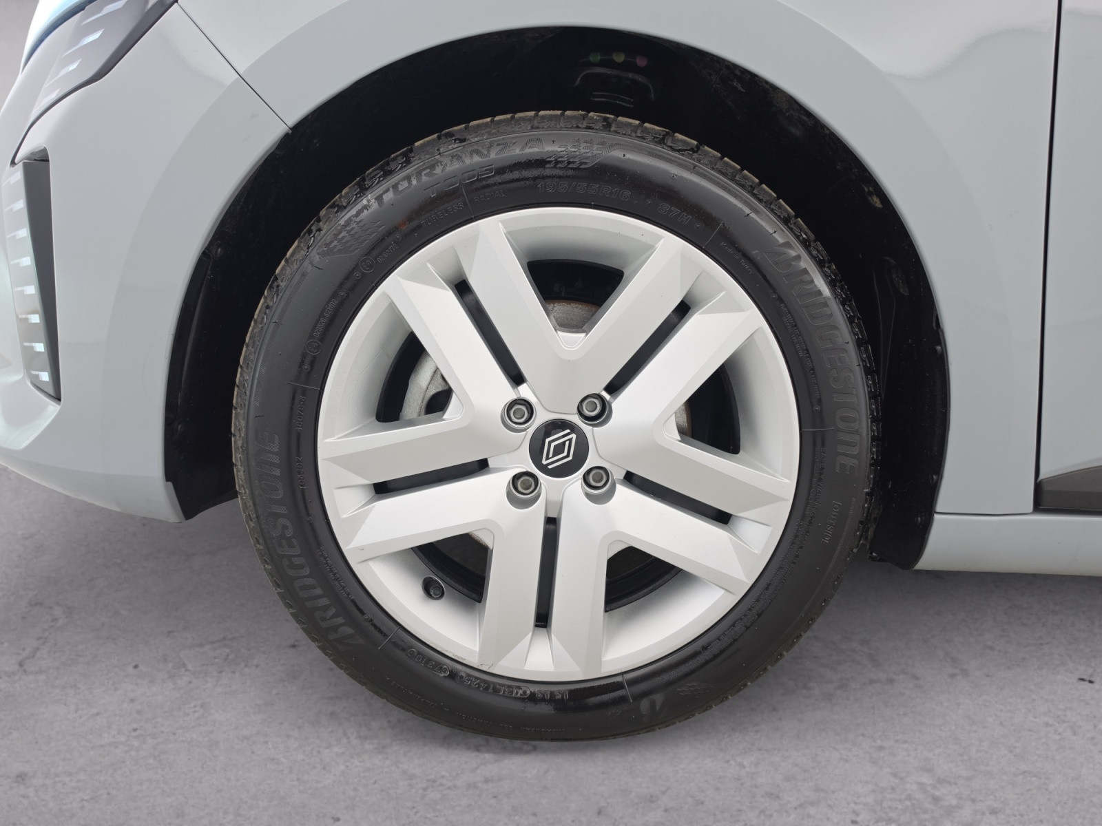Vente en ligne Renault Clio 5 Clio Blue dCi 100 ch GSR2 au prix de 17 590 €