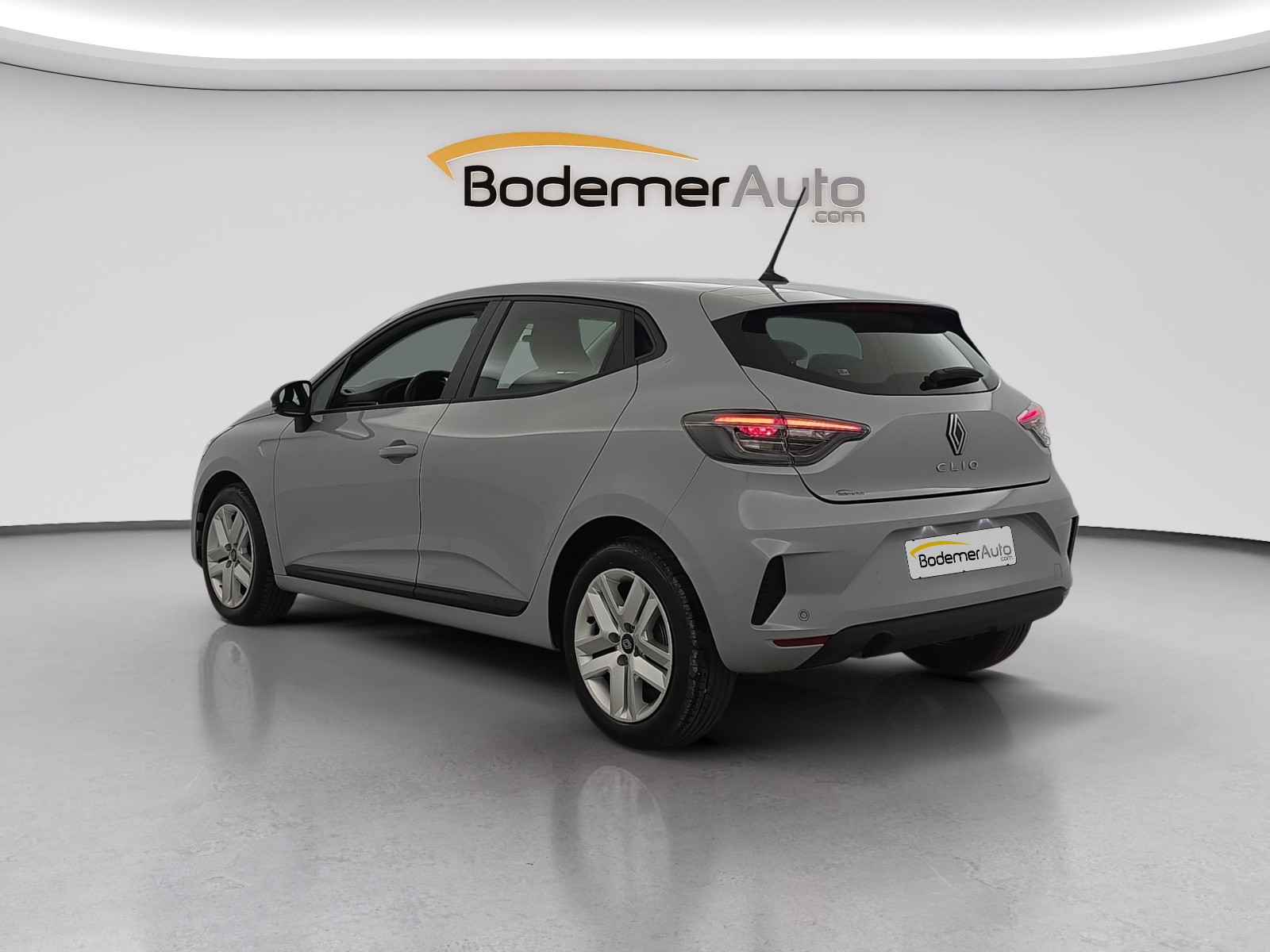 Vente en ligne Renault Clio 5 Clio Blue dCi 100 ch GSR2 au prix de 17 590 €