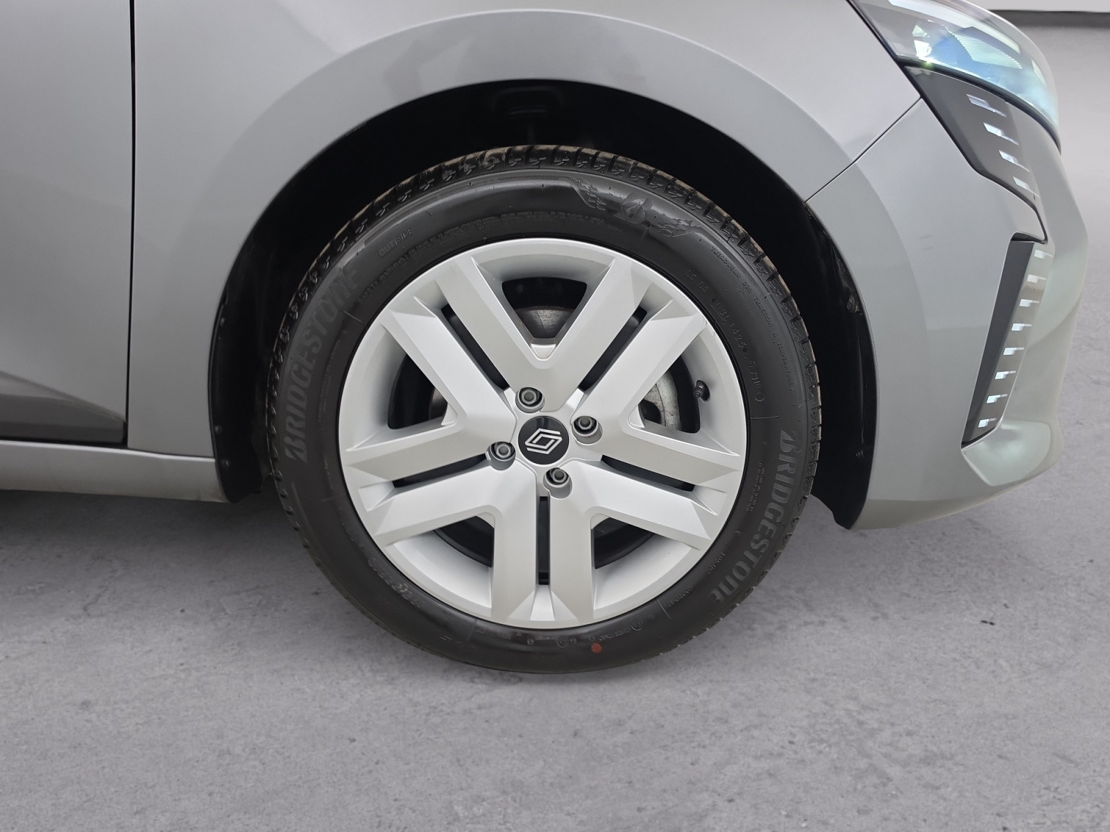 Vente en ligne Renault Clio 5 Clio Blue dCi 100 ch GSR2 au prix de 17 590 €