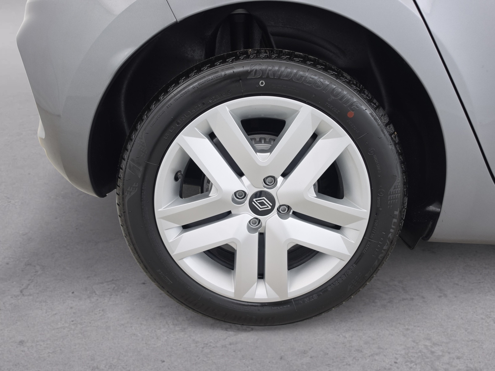 Vente en ligne Renault Clio 5 Clio Blue dCi 100 ch GSR2 au prix de 17 590 €