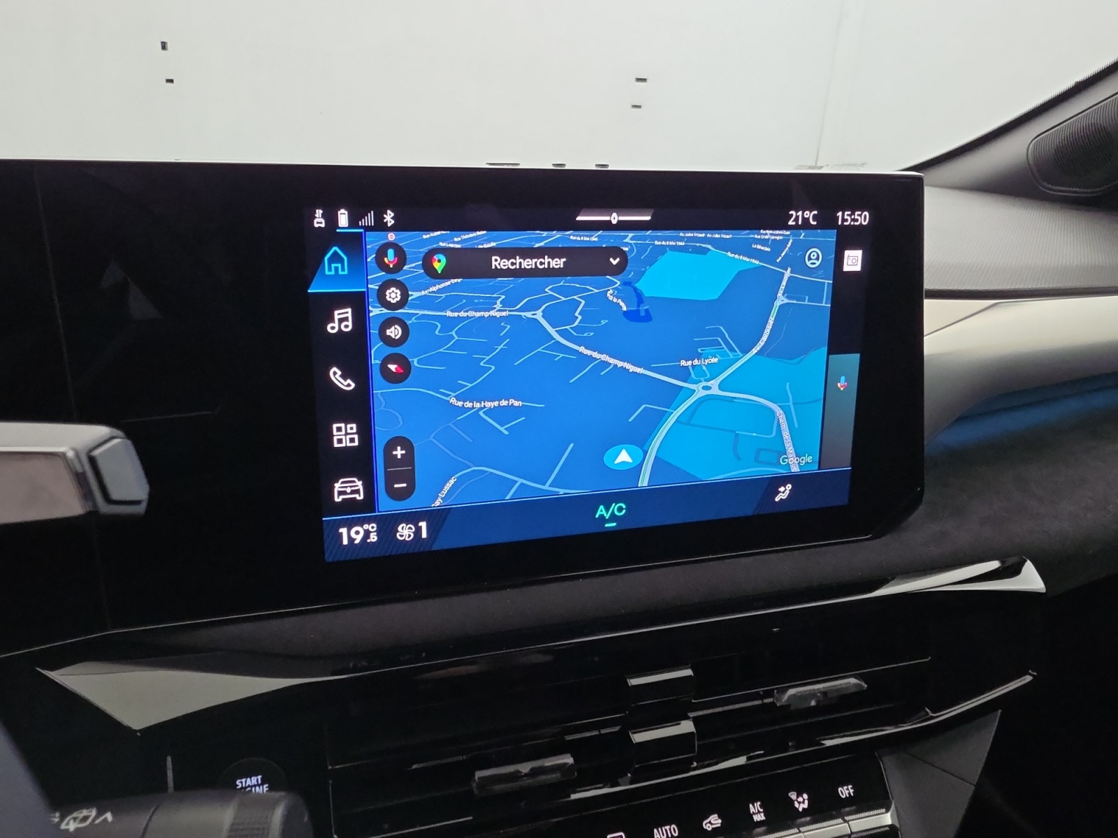 Vente en ligne Renault Clio 6 Clio E-Tech full hybrid 160 ch au prix de 27 990 €