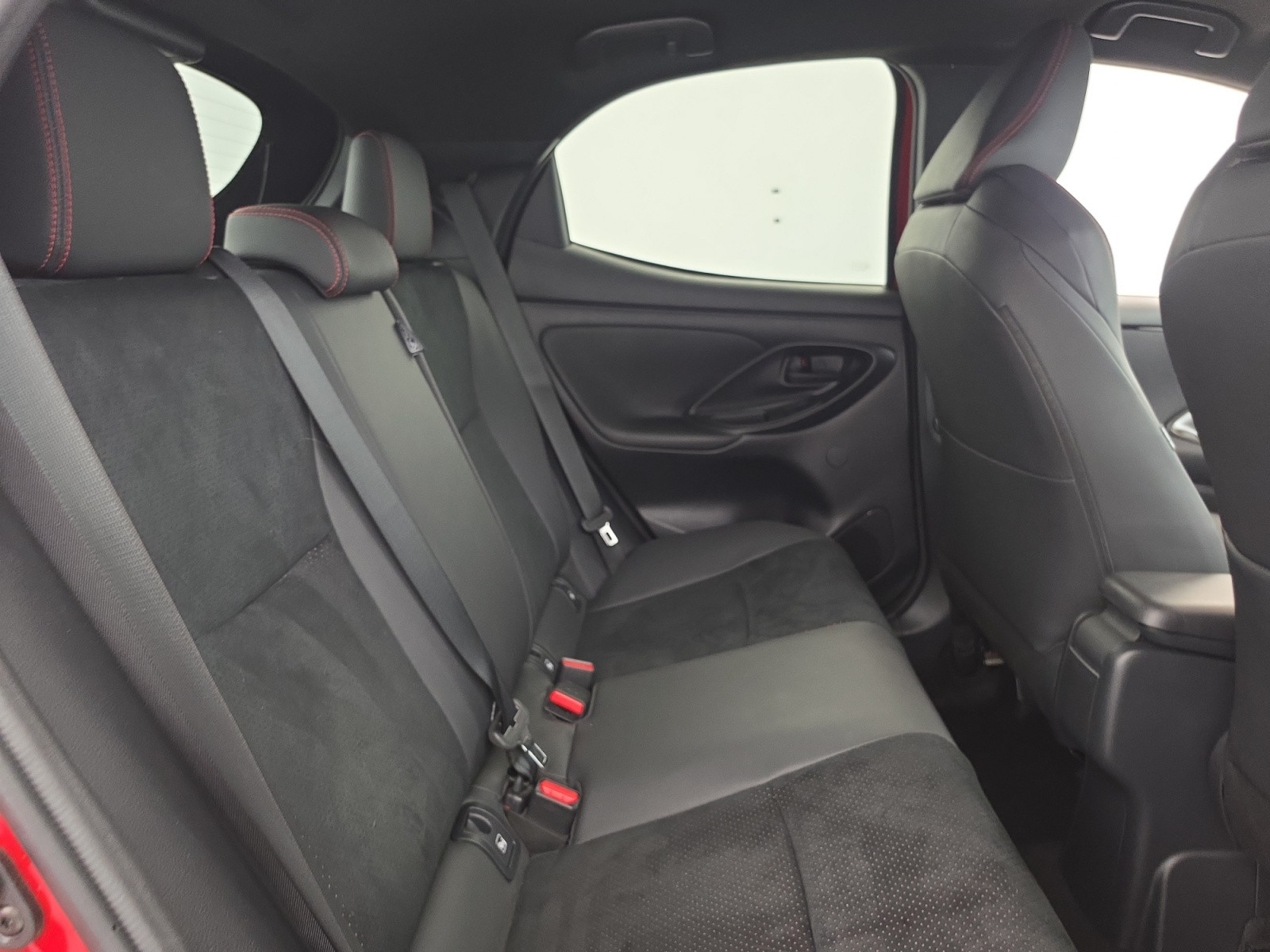 Vente en ligne Toyota Yaris Yaris Hybride 116h au prix de 21 490 €