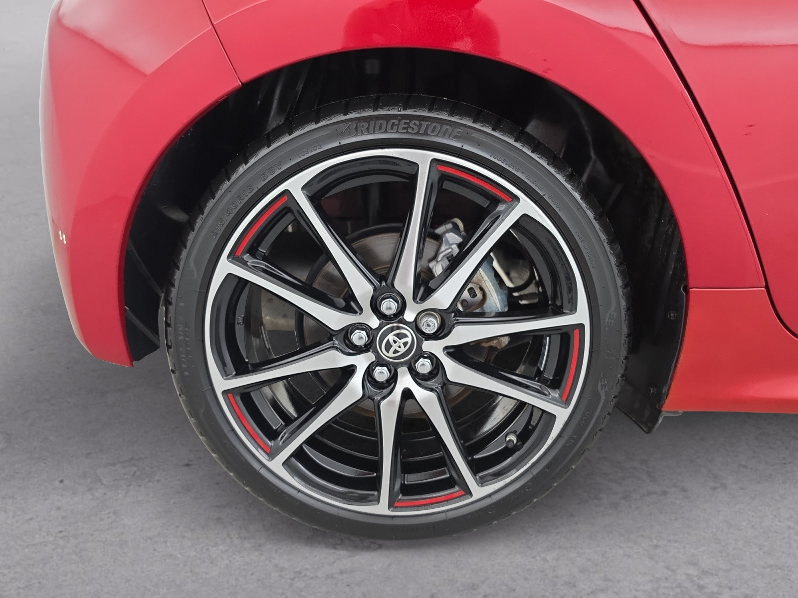 Vente en ligne Toyota Yaris Yaris Hybride 116h au prix de 21 490 €