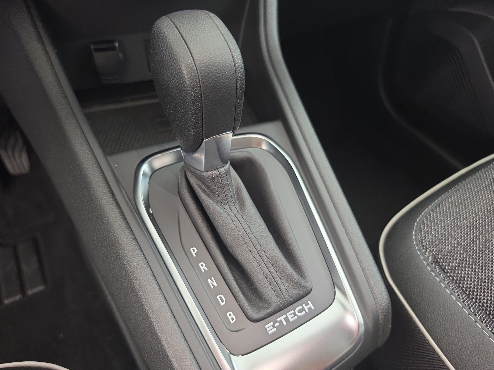 Vente en ligne Renault Captur  E-Tech full hybrid 145 au prix de 20 990 €