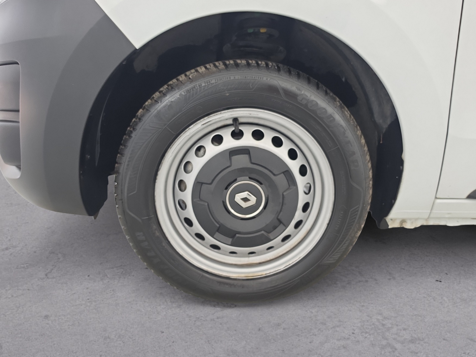 Vente en ligne Renault Express Van  BLUE DCI 95 - 22 au prix de 15 590 €