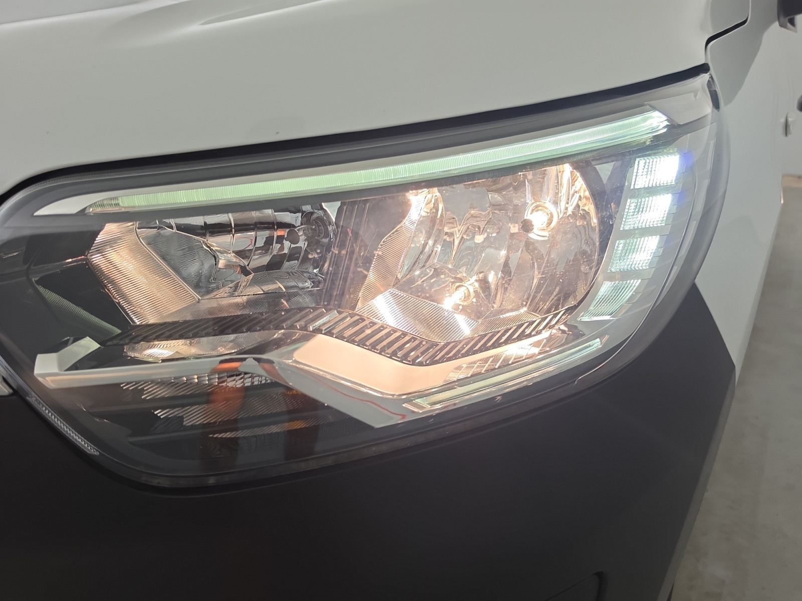Vente en ligne Renault Express Van  BLUE DCI 95 - 22 au prix de 15 590 €
