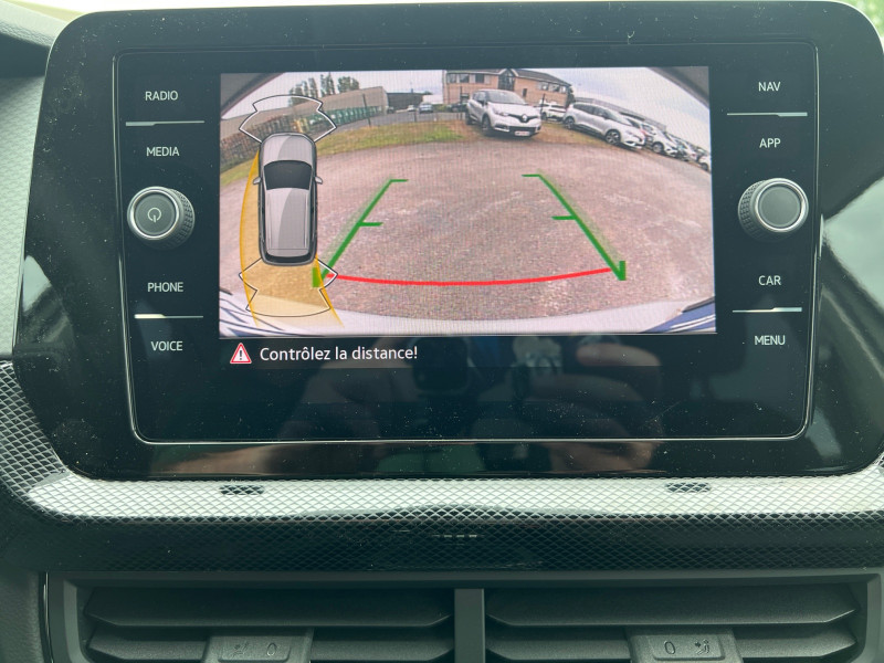 Photo 18 de l'offre de VOLKSWAGEN T-CROSS 1.0 TSI 116CH LIFE DSG7 - 27 % à 25999€ chez Automobiles 25