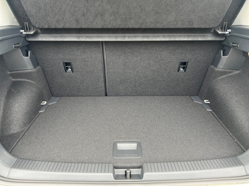 Photo 19 de l'offre de VOLKSWAGEN T-CROSS 1.0 TSI 116CH LIFE DSG7 - 27 % à 25999€ chez Automobiles 25
