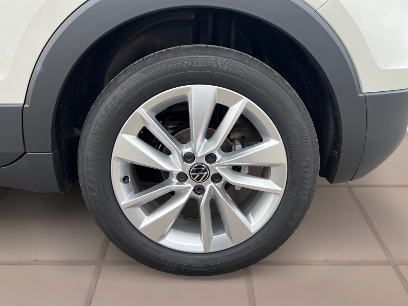 Photo 20 de l'offre de VOLKSWAGEN T-CROSS 1.0 TSI 116CH LIFE DSG7 - 27 % à 25999€ chez Automobiles 25