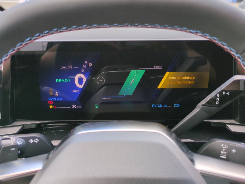 Photo 7 de l'offre de RENAULT AUSTRAL 1.2 E-TECH FULL HYBRID 200CH TECHNO ESPRIT ALPINE  - 27 % à 35298€ chez Automobiles 25