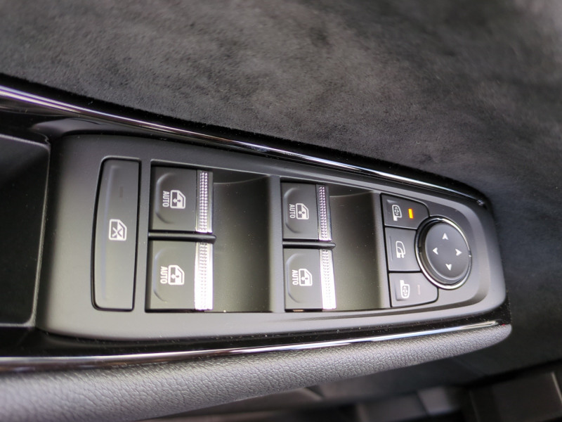 Photo 17 de l'offre de RENAULT AUSTRAL 1.2 E-TECH FULL HYBRID 200CH TECHNO ESPRIT ALPINE  - 28 % à 34498€ chez Automobiles 25