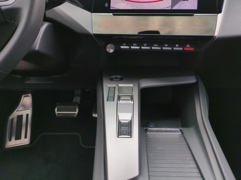 Photo 11 de l'offre de PEUGEOT 308 1.5 BLUEHDI 130CH S&S GT EAT8 - 34 % à 27698€ chez Automobiles 25