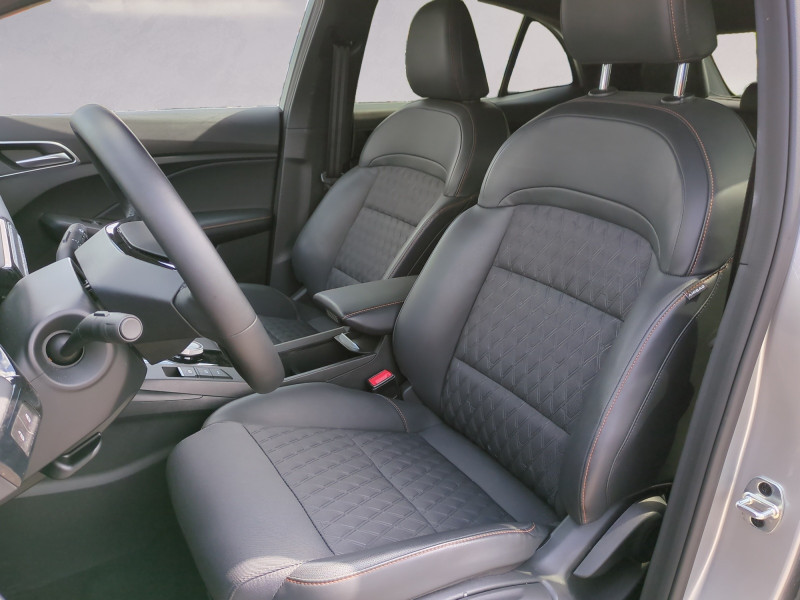 Photo 4 de l'offre de MG MOTOR MG3 HYBRID+ 195CH LUXURY à 18990€ chez Automobiles 25