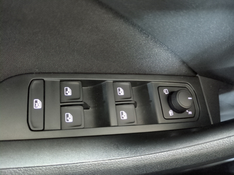 Photo 18 de l'offre de SKODA KAMIQ 1.0 TSI EVO 2 116CH SELECTION DSG7 à 19998€ chez Automobiles 25