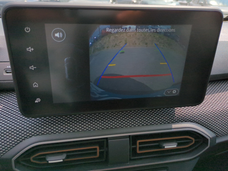 Photo 12 de l'offre de DACIA SANDERO 1.0 ECO-G 100CH STEPWAY EXPRESSION à 16999€ chez Automobiles 25