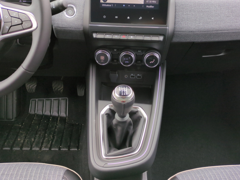 Photo 5 de l'offre de RENAULT CLIO V 1.0 ECO-G 100CH TECHNO - 25 - 20 % à 18298€ chez Automobiles 25