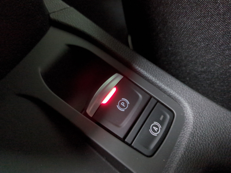 Photo 16 de l'offre de RENAULT CLIO V 1.0 ECO-G 100CH TECHNO - 25 - 20 % à 18298€ chez Automobiles 25