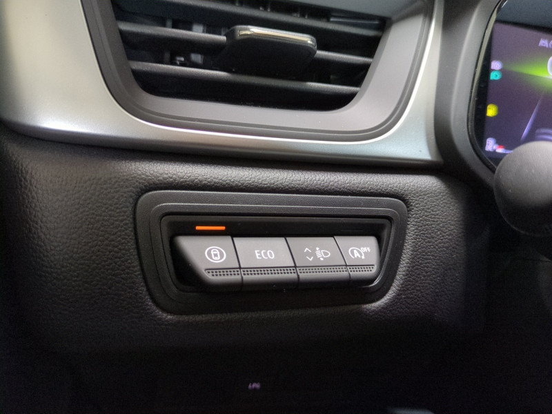 Photo 15 de l'offre de RENAULT CAPTUR II 1.0 ECO-G 100CH EVOLUTION - 22 % à 20998€ chez Automobiles 25