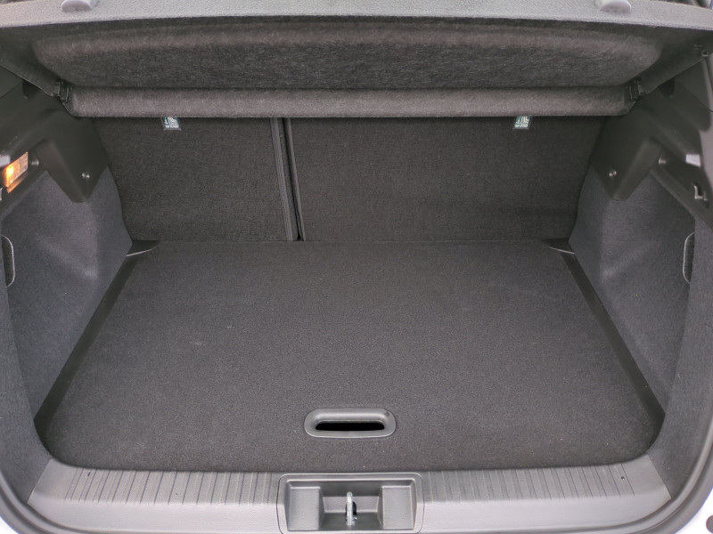 Photo 19 de l'offre de RENAULT CAPTUR II 1.0 ECO-G 100CH EVOLUTION - 22% à 20998€ chez Automobiles 25