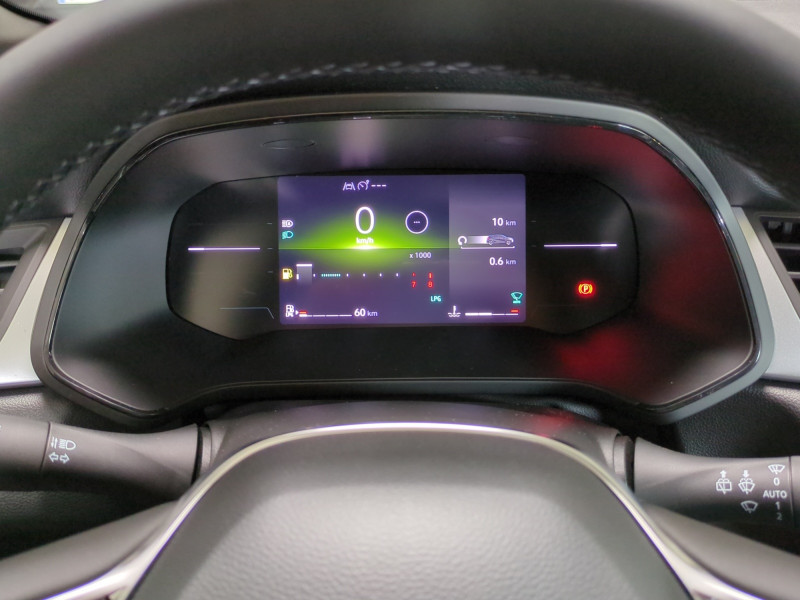 Photo 13 de l'offre de RENAULT CAPTUR II 1.0 ECO-G 100CH EVOLUTION - 22 % à 20998€ chez Automobiles 25