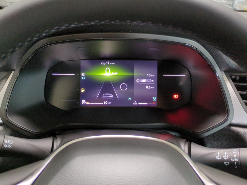 Photo 7 de l'offre de RENAULT CAPTUR II 1.0 ECO-G 100CH EVOLUTION - 22% à 20998€ chez Automobiles 25