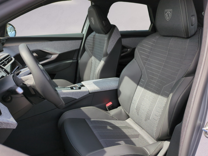 Photo 4 de l'offre de PEUGEOT 3008 1.2 HYBRID 145CH GT E-DCS6 - 28 % à 32498€ chez Automobiles 25