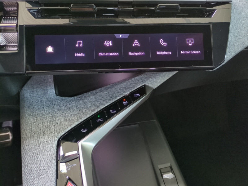 Photo 14 de l'offre de PEUGEOT 3008 1.2 HYBRID 145CH GT E-DCS6 - 28 % à 32498€ chez Automobiles 25