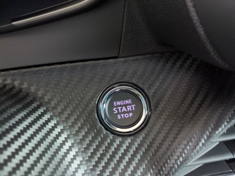 Photo 14 de l'offre de PEUGEOT 208 1.2 HYBRID 100CH ALLURE E-DCS6 - 22 % à 20999€ chez Automobiles 25