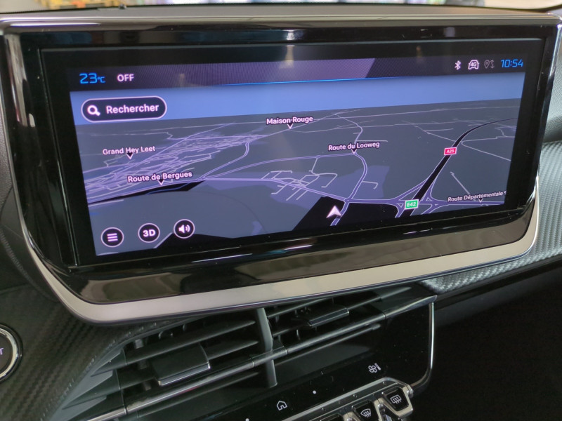 Photo 12 de l'offre de PEUGEOT 208 1.2 HYBRID 100CH ALLURE E-DCS6 - 22 % à 20999€ chez Automobiles 25