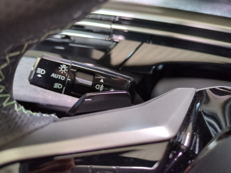 Photo 15 de l'offre de PEUGEOT 3008 1.2 HYBRID 145CH GT E-DCS6 - 28 % à 32498€ chez Automobiles 25