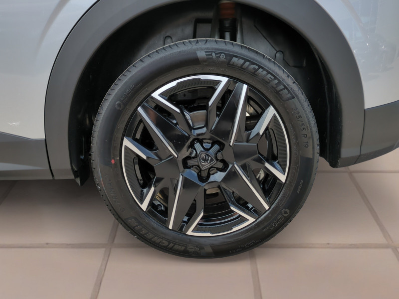 Photo 20 de l'offre de PEUGEOT 3008 1.2 HYBRID 145CH GT E-DCS6 - 28 % à 32498€ chez Automobiles 25